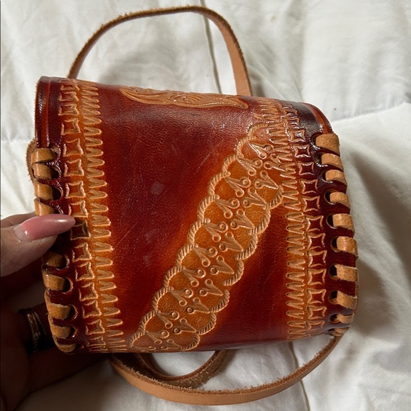 Handcrafted Brown Leather Crossbody Mexican small purse - Picture 4 of 9